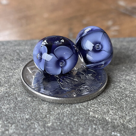 1x Handmade glass bead - bubble flower - Ink blue