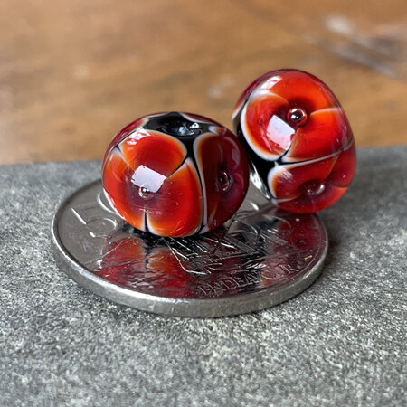 1x Handmade glass bead - bubble flower - red