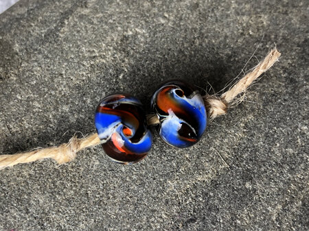 1x Handmade glass bead - cosmic swirl - blue/orange