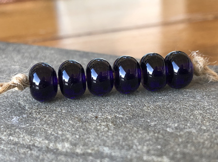 6x Handmade glass spacer beads - transparent light violet