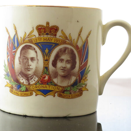 A Coronation 1953 cup