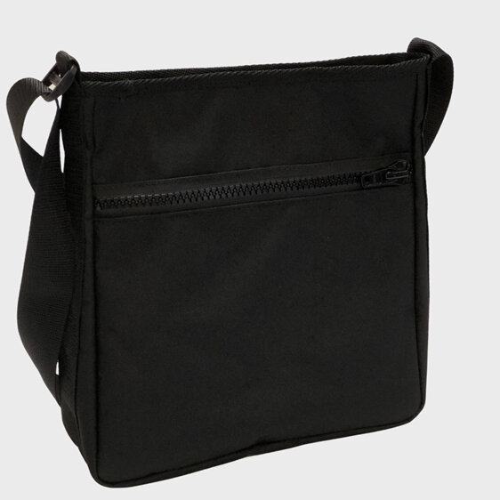 A large carryall bag suitable for a laptop with great pockets.  NZ made