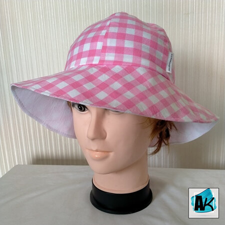 Adult Small Sun Hat – Pink Gingham