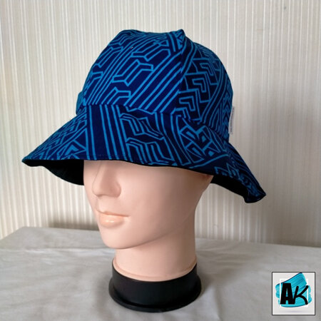 Adult X-Small Sun Hat – Geometric Print