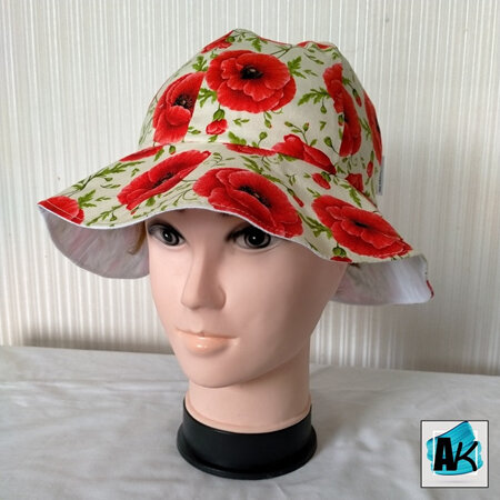Adult X-Small Sun Hat – Ivory Poppies