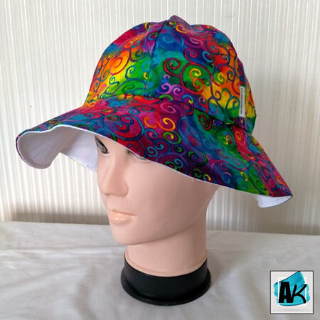 Adult X-Small Sun Hat – Rainbow Swirls