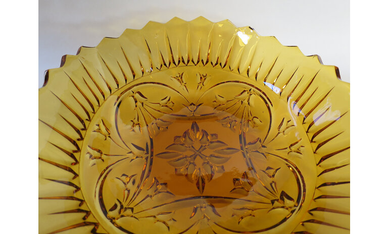 Amber glass bowl