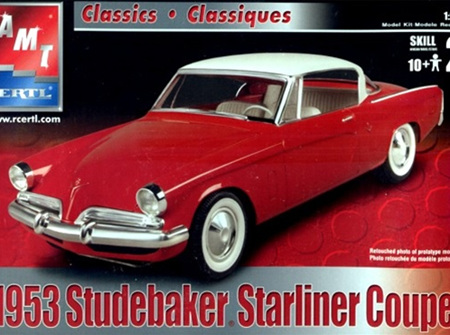 AMT 1/25 1953 Studebaker Starliner Coupe (AMT31759)