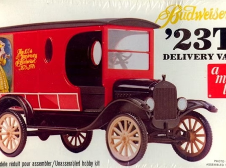 AMT 1/25 Budweiser 23 T Delivery Van (AMT2401)
