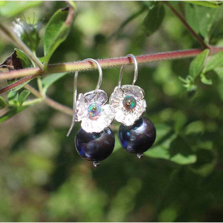 Annalise silver flowers black opal pearls earrings lily griffin nz  jewellery