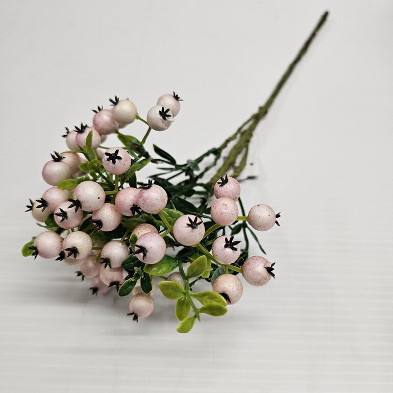 #artificialflowers#fakeflowers#decorflowers#fauxflower#pink#berries#bush#greener