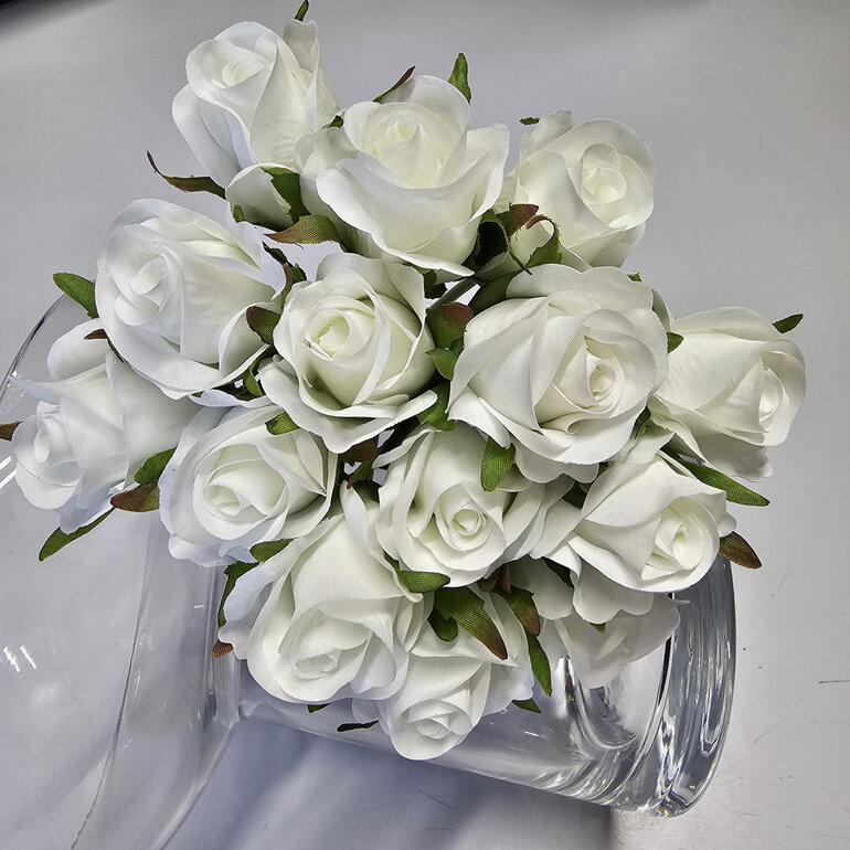 #artificialflowers#fakeflowers#decorflowers#fauxflower#posy#white#rose#bud#small