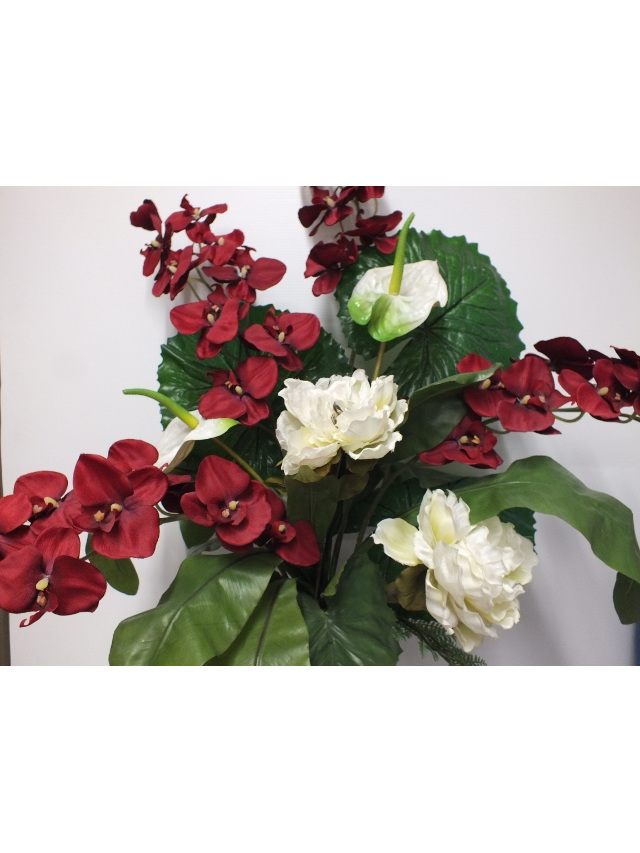 #artificialflowers#fakeflowers#decorflowers#fauxflowers#arrangement#burgundy#red