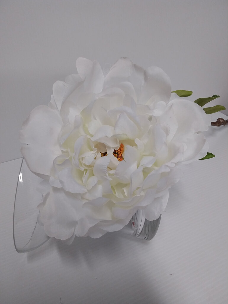 #artificialflowers#fakeflowers#decorflowers#fauxflowers#stem#peony#flower#white