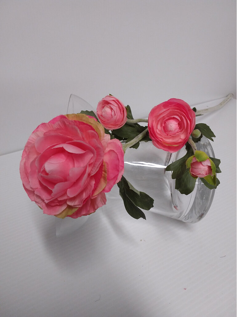 #artificialflowers#fakeflowers#decorflowers#fauxflower#stem#pink#ranuncular