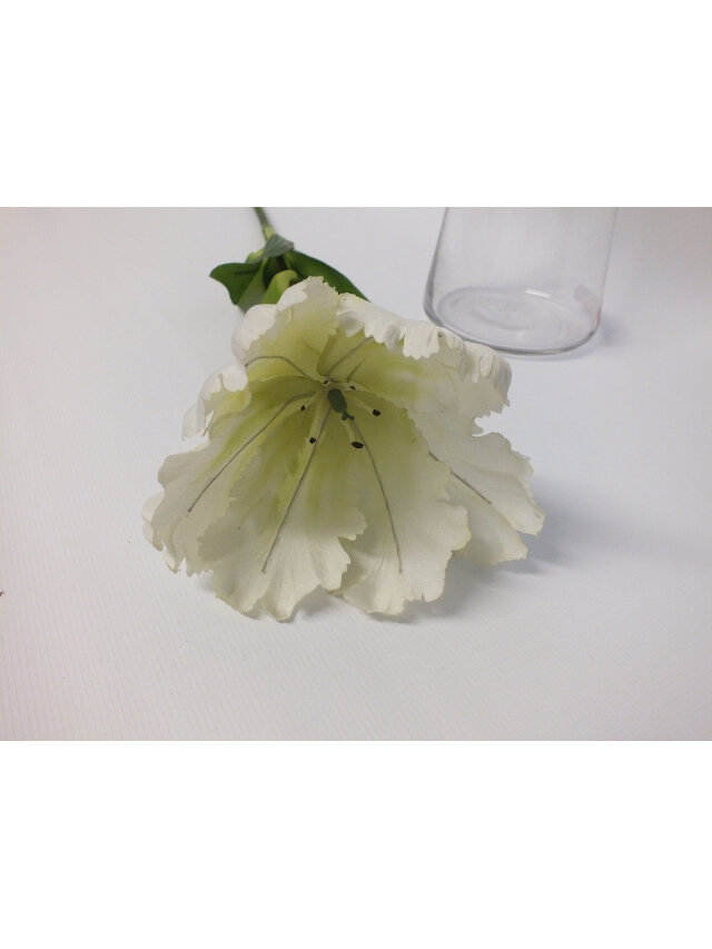 #artificialflowers#fakeflowers#decorflowers#fauxflowers#silkflowers#tulip#white