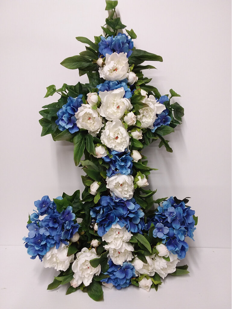 #artificialflowers#fakeflowers#decorflowers#fauxflowers#wreath#anchor#bluue#whit