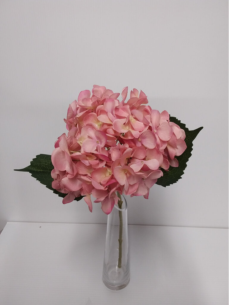 #artificialflowers#fakeflowers#decorflowers#fauxflowers#stem#hydrangea#pink