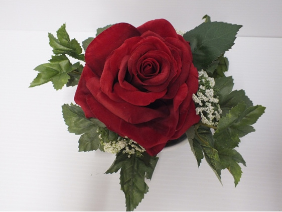 #artificialflowers#fakeflowers#decorflowers#fauxflowers#arrangement#red#rose