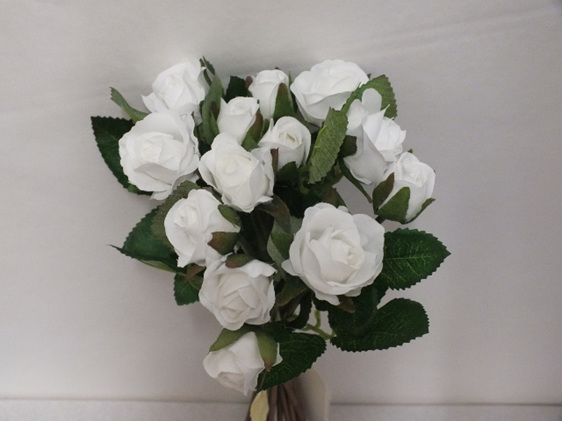 #artificialflowers#fakeflowers#decorflowers#fauxflowers#mini#rose#white
