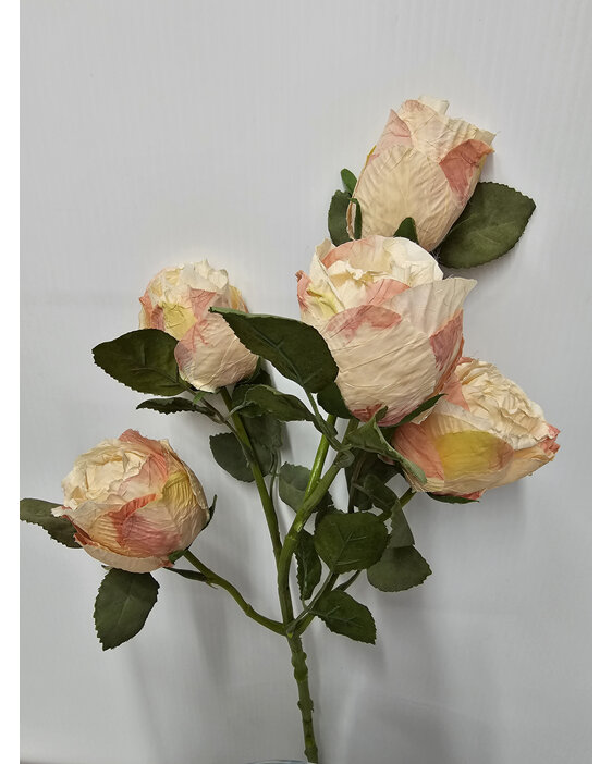 #artificialflowers#fakeflowers#decorflowers#fauxflower#stem#rose#vintage#blush
