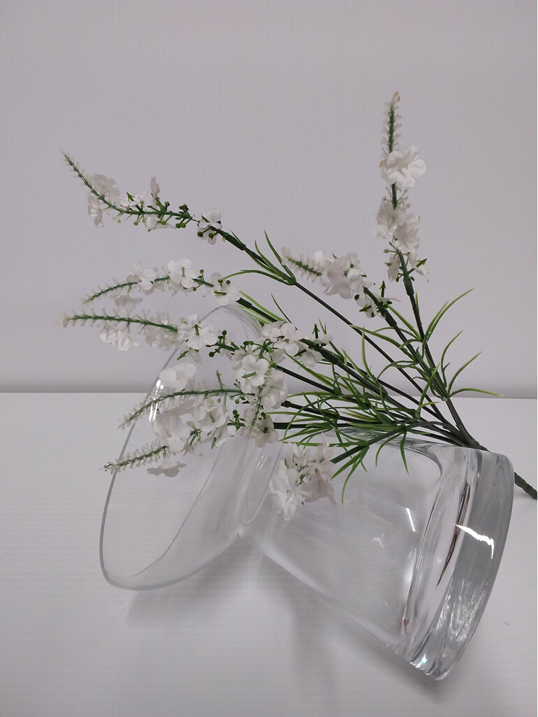 #artificialflowers#fakeflowers#decorflowers#fauxflowers#posy#white#lavender