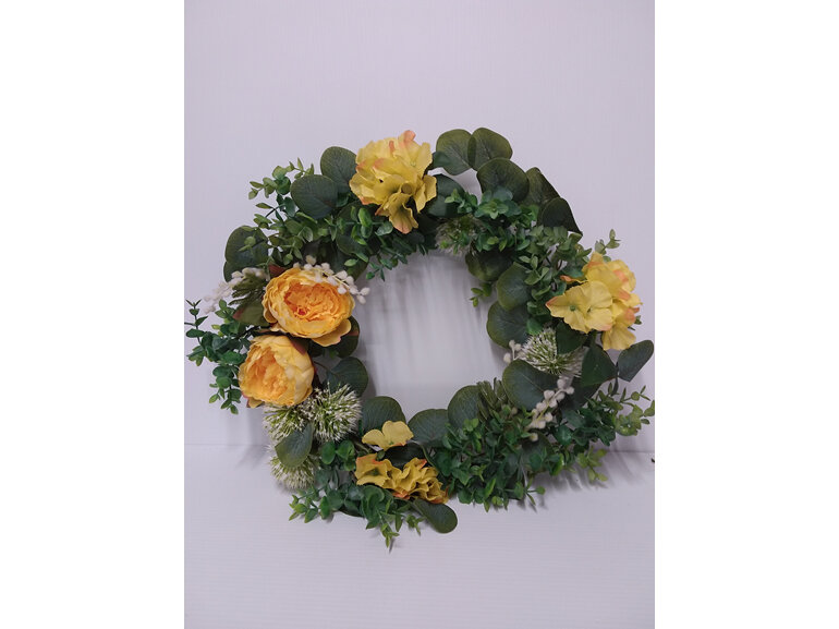 #artificialflowers#fakeflowers#fauxflowers#wreath#yellow#sunshine#mixed