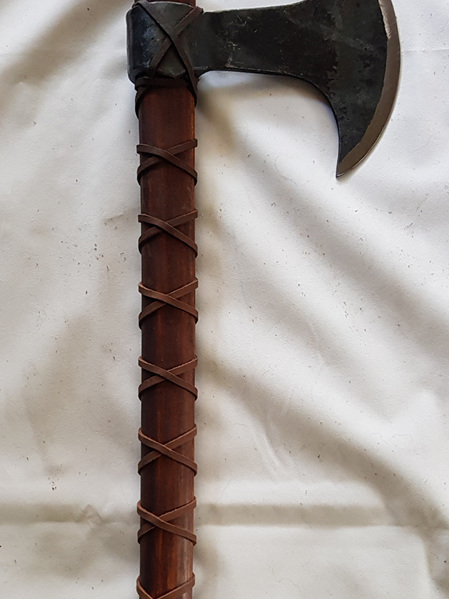 Axe 7 - Medieval Battle Axe with Solid Crescent Head