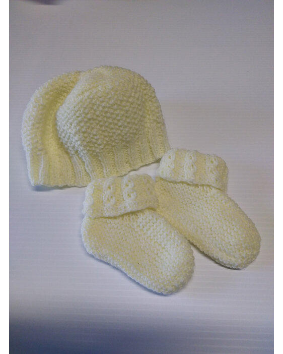 #baby#hand#knitted#lemon#hat#booties