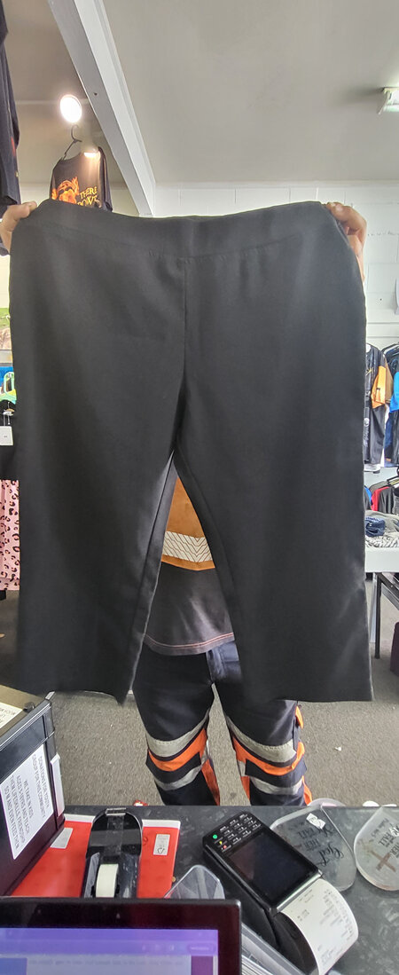 Basics Black 3/4 length pants size 18