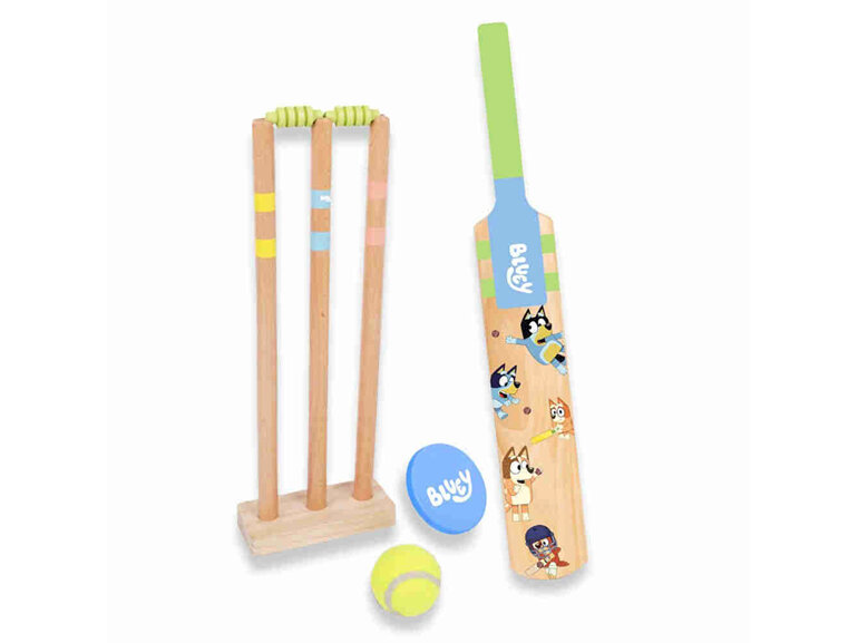 Bluey Cricket Set bingo dog wooden sport heeler