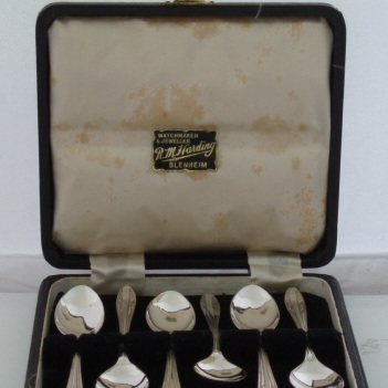 Boxed set coffee spoons