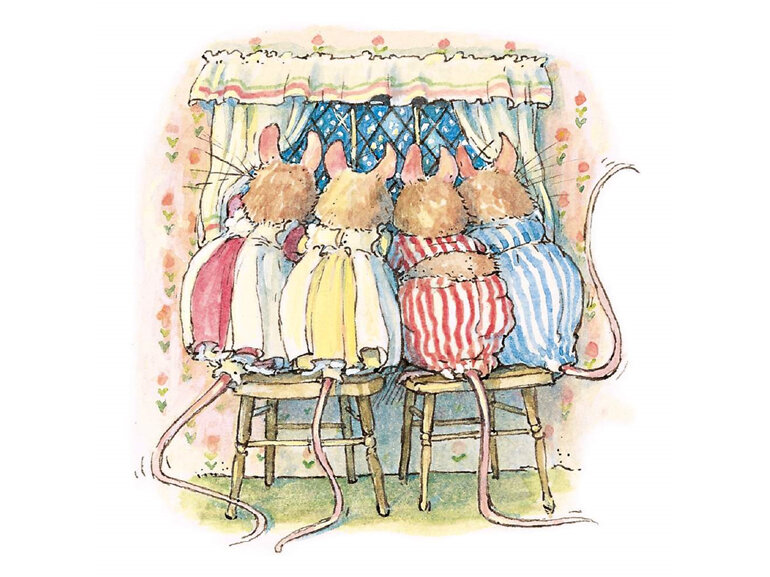 Brambly Hedge Cosy Christmas Card 16 Pack (4x4 Designs) mice