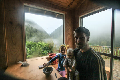 breakfast with kids at the hut nz backcountry