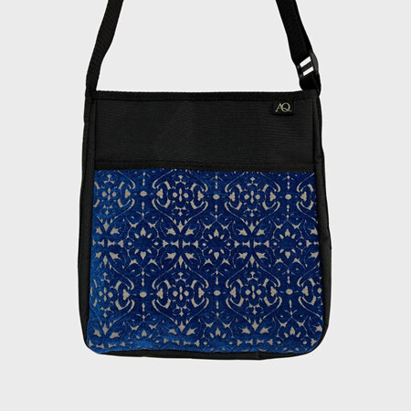 Brill everyday handbag  - embossed blue