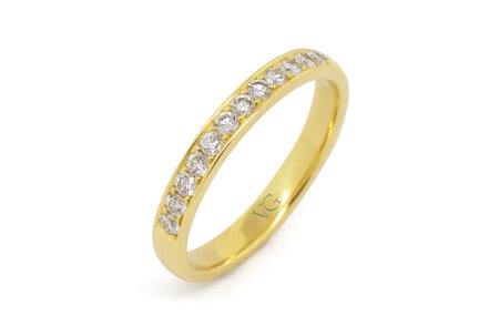 Brilliant Diamond Grain Set Ring
