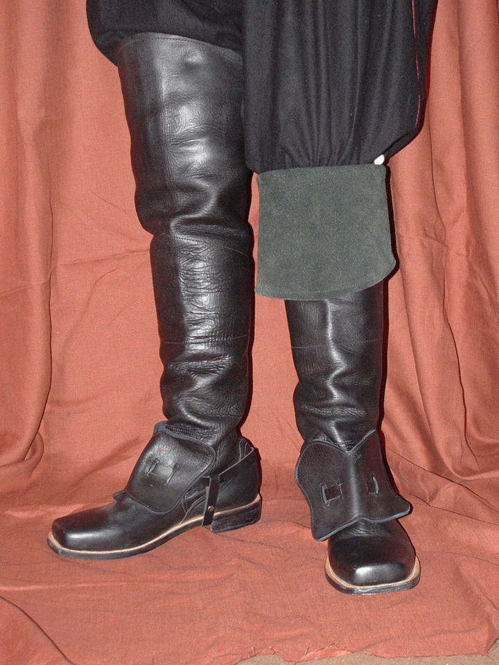 16th Century - 17th Century Bucket Boots - The Red Knight