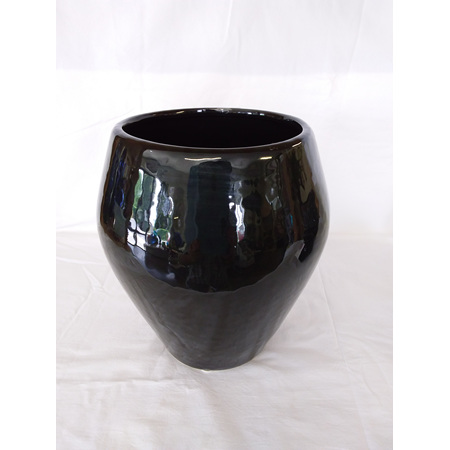 Ceramic black shaped container C3384
