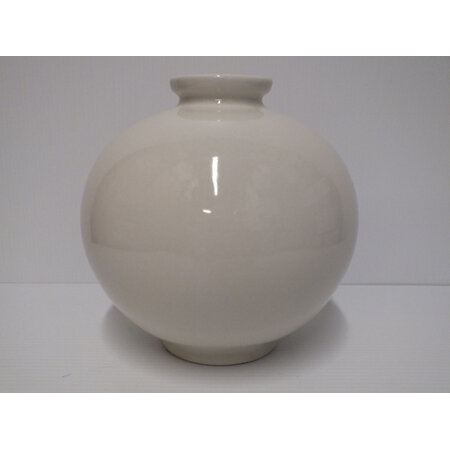 Ceramic round vase off white C1574