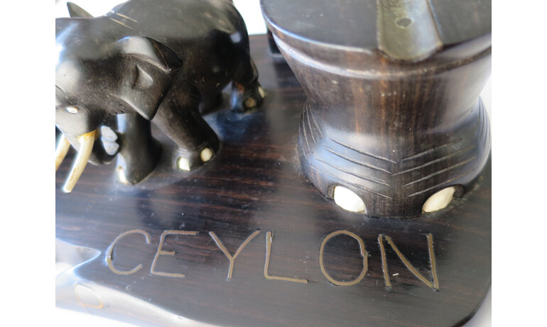 Ceylon desk tidy