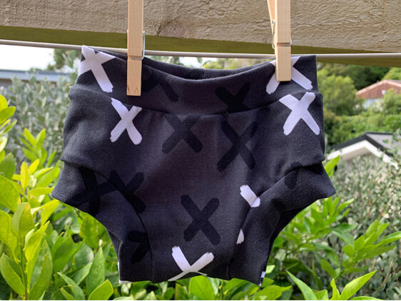 Childrens Underwear - Crosses - Size 3