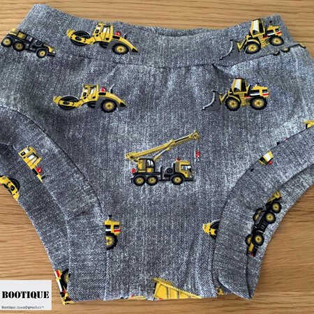 Childrens Underwear - Yellow Diggers - Size 4