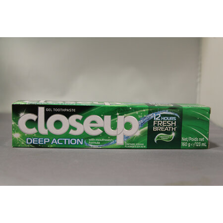 close up Deep action menthol  Tooth Paste 160g