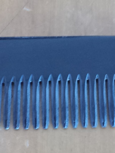 Comb 1 - Small Horn Comb