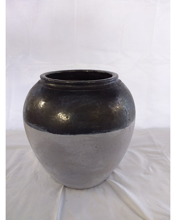 #container#ceramic#pottery#grey