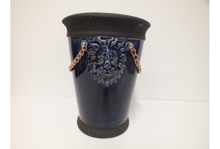 #container#ceramic#vase#lionhead#blue#chain