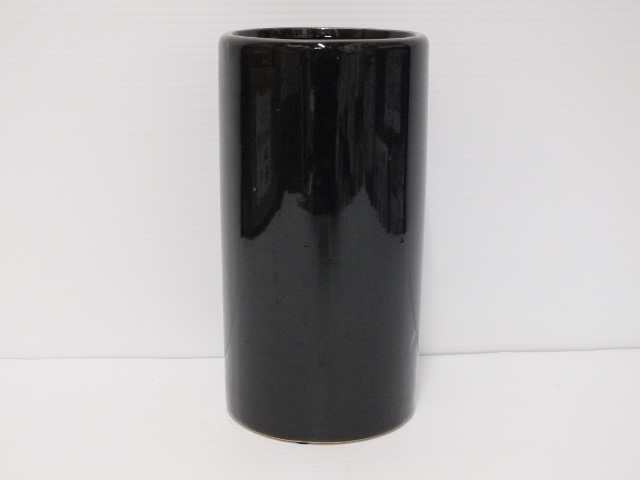 #container#ceramic#vase#round#cylinder#black