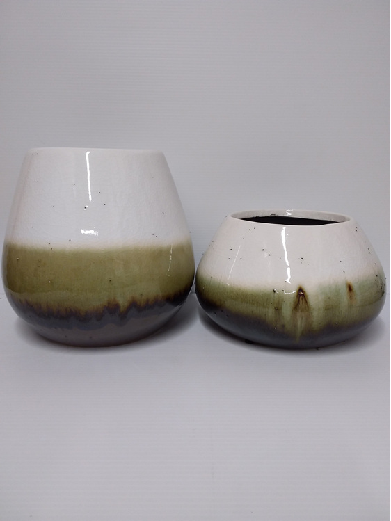 #container#ceramic#vase#round#earthytones