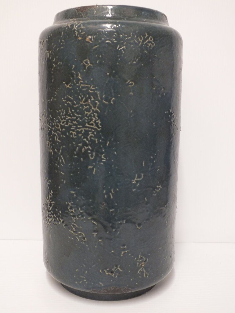 #container#ceramic#vase#round#rustic#textured