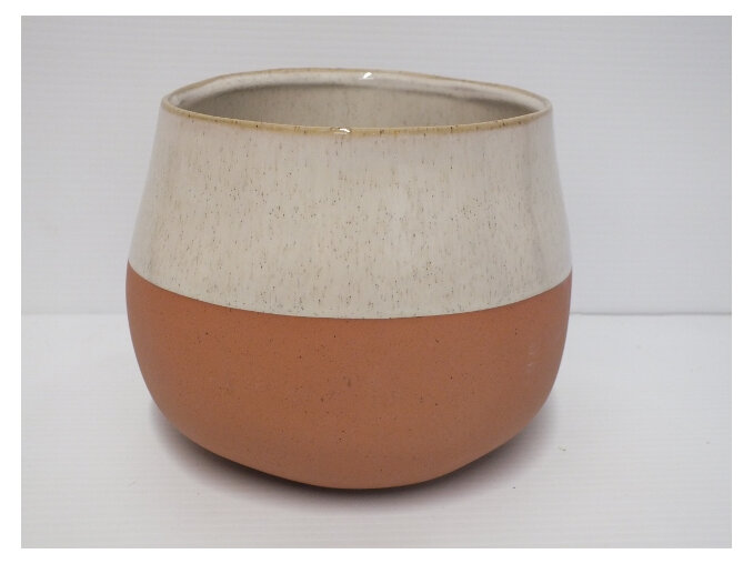 #container#ceramic#vase#round#terracotta